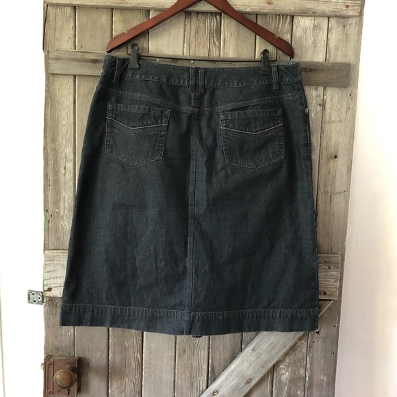 Liz Claiborne Denim Skirt - Picture 2 of 5